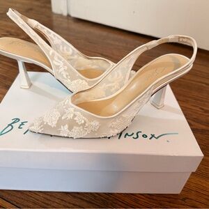 Betsey Johnson Cream Floral Lace Heels